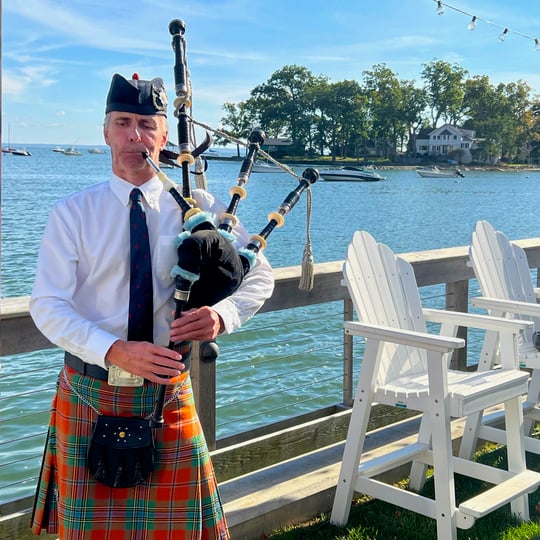 John Chalmers - Bagpiper / Wedding Musicians in Oakville, CT