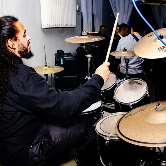Leonardo Gravé - Drummer / Multi-Instrumentalist in Davenport, IA
