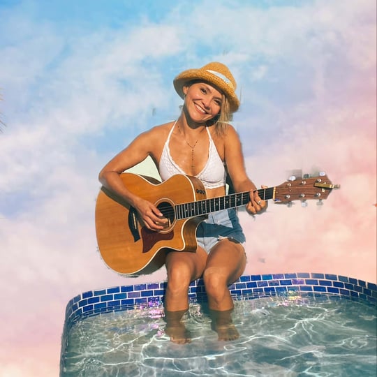 Lina Marquez - Singing Guitarist in Fort Lauderdale, FL