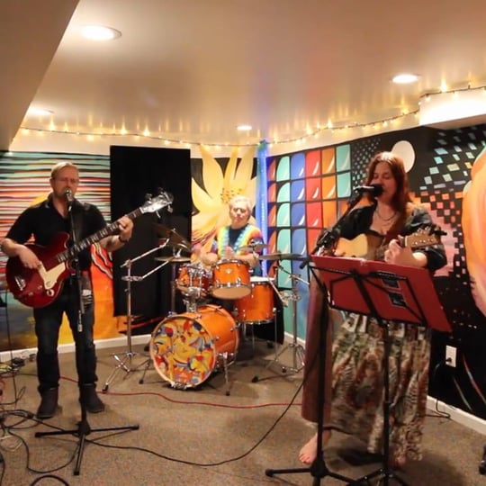 Loretta Allen - Classic Rock Band in Morrisville, PA