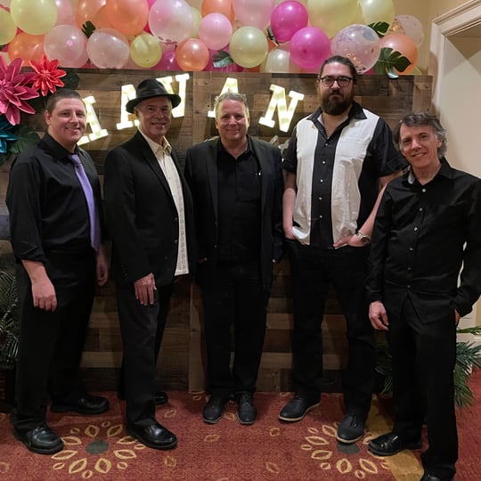 Los Perros Cubanos - Latin Band / Spanish Entertainment in Glenview, IL