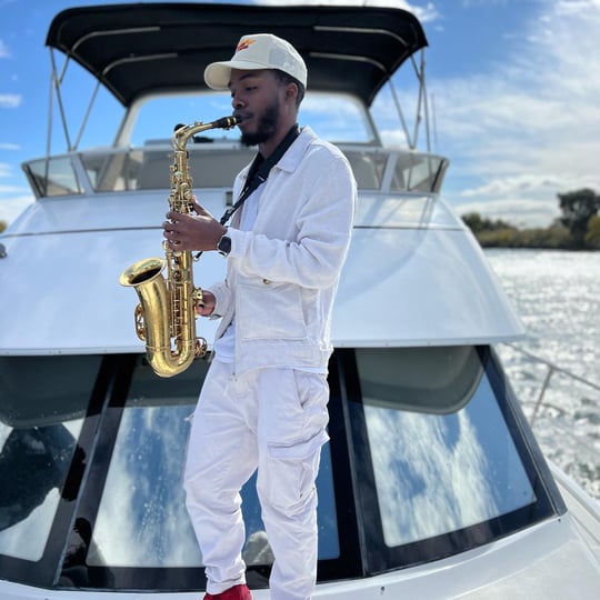 Love - Saxophone Player / Woodwind Musician in Los Angeles, CA