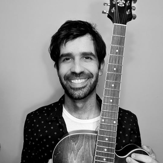 Luciano Rigobelo - Guitarist in Vancouver, BC