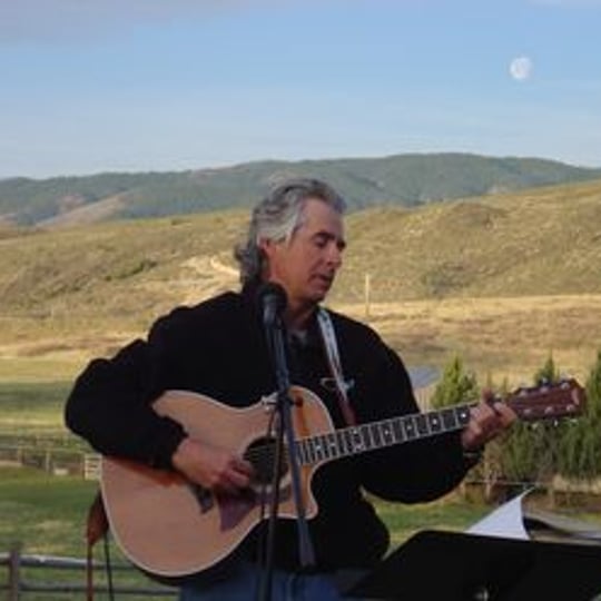 Lucky - Singing Guitarist in Laporte, CO