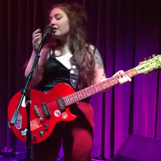 Maddy Rizzo - Singing Guitarist in Providence, RI