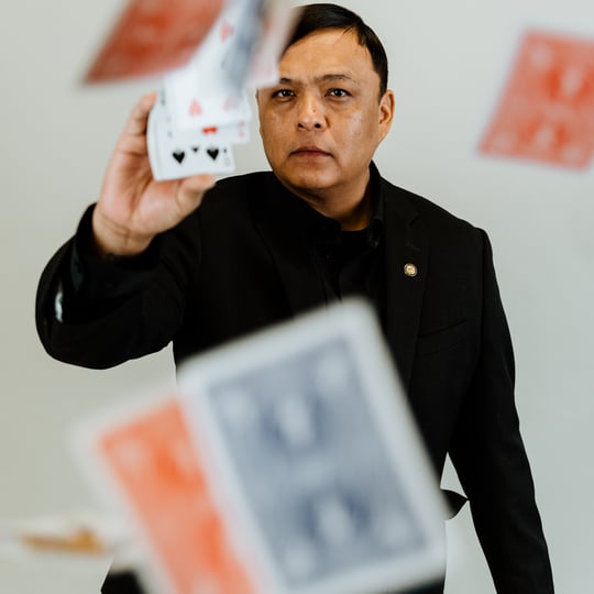Magician Brian Yazzie - Magician in St Paul, MN