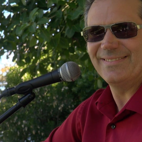 MIke Goelz - Singing Guitarist in Phoenix, AZ