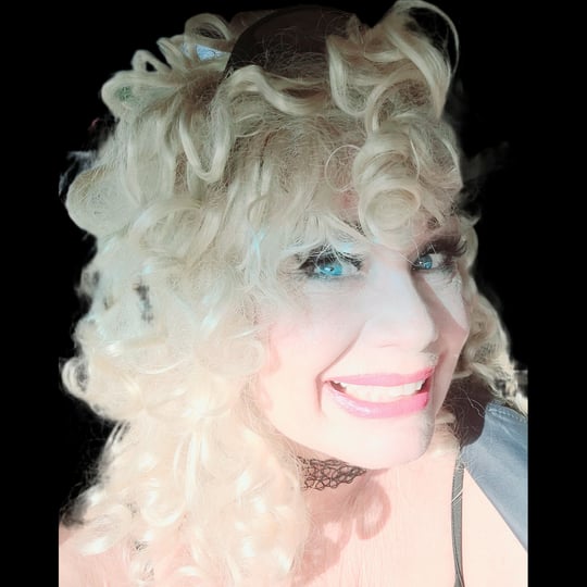 Music By Lauren - Singer/Songwriter / 1960s Era Entertainment in Port St Lucie, FL