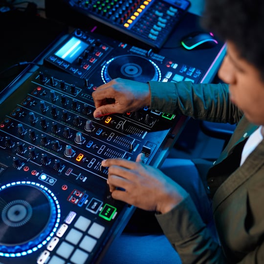Outthought Entertainment - Wedding DJ / Prom DJ in Winter Park, FL