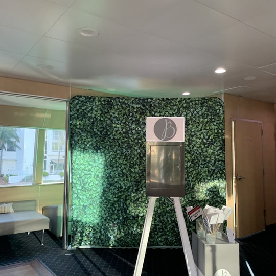 Photo Booth Boutique - Photo Booths / Family Entertainment in Miami, FL