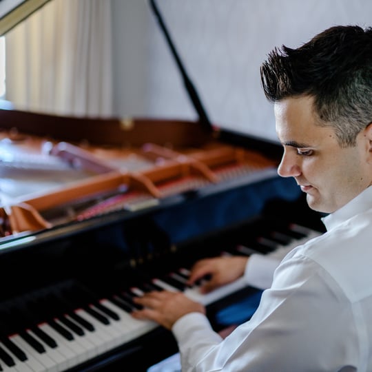 Nicholas Deek - Pianist - Pianist / Jazz Pianist in Ottawa, ON
