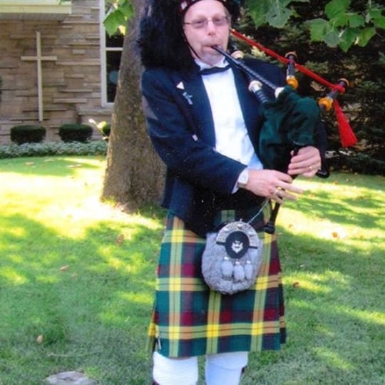 Piper Johnny - Bagpiper in Frankfort, IL