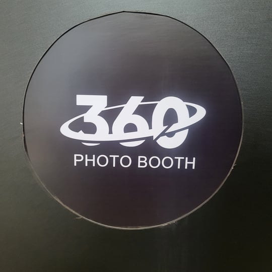 Pixel Perfect 360 - Photo Booths / Petting Zoo in Mount Angel, OR