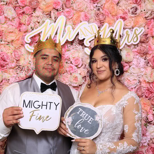 Quik Snap Photo Booth - Photo Booths / Family Entertainment in Downey, CA
