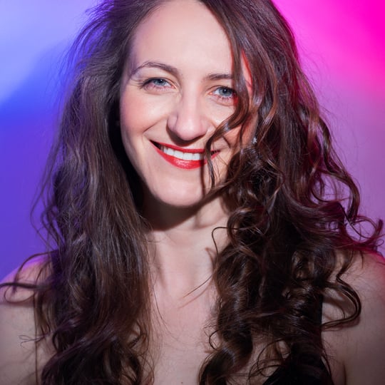 Rosemary Reid - Toronto's Female Magician - Magician / Comedy Magician in Toronto, ON