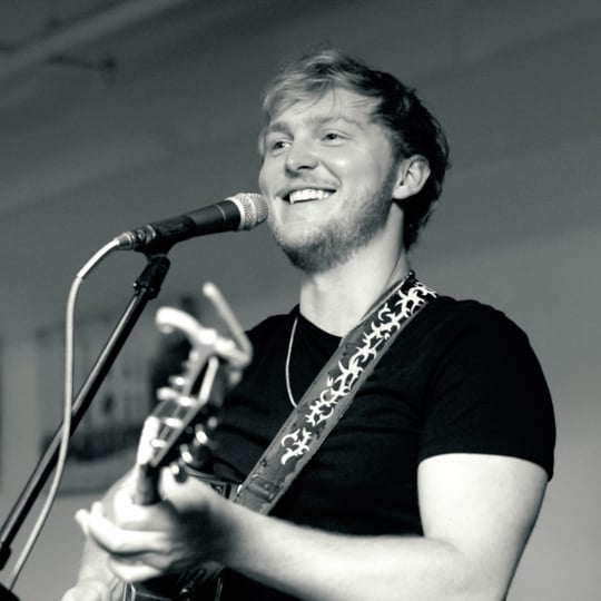 Ryan Lynch - Singing Guitarist in Ann Arbor, MI