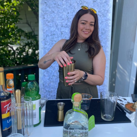 Signature Moment Event Rentals - Bartender / Backdrops & Drapery in Bolingbrook, IL