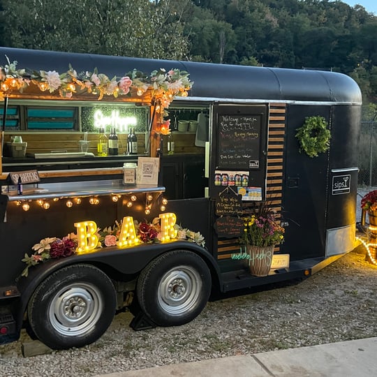 sips MOBILE BAR CO. - Bartender / Holiday Party Entertainment in Gibsonia, PA