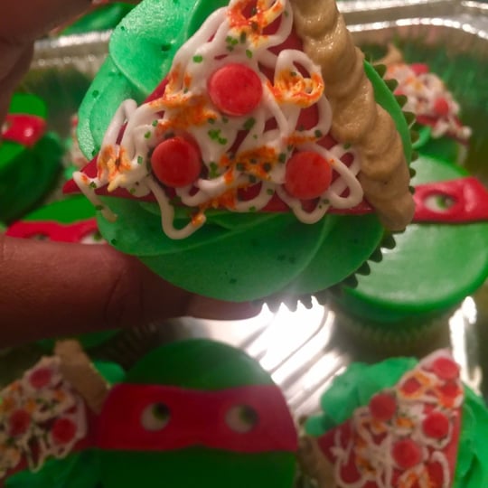 Slim Expressions - Cake Decorator in Philadelphia, PA