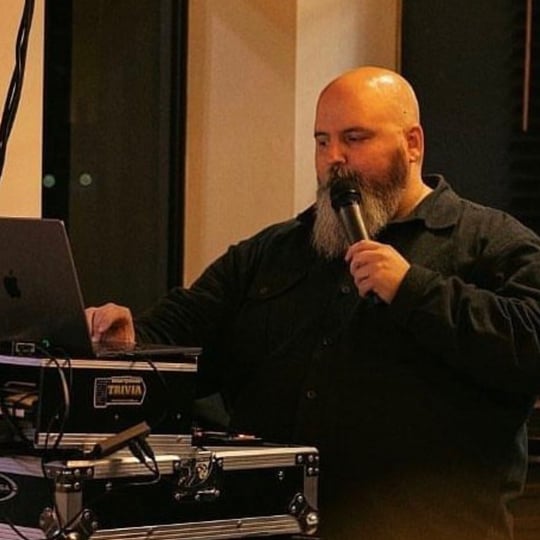 Smartphone Trivia by Bobby Roast Beef - Game Show in Holyoke, MA