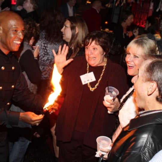Stephan - America's Corporate Magician & Mentalist - Strolling/Close-up Magician / Escape Artist in Las Vegas, NV