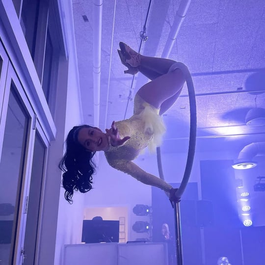 Tiara Events - Stilt Walker / Circus and Acrobatic in Miami, FL