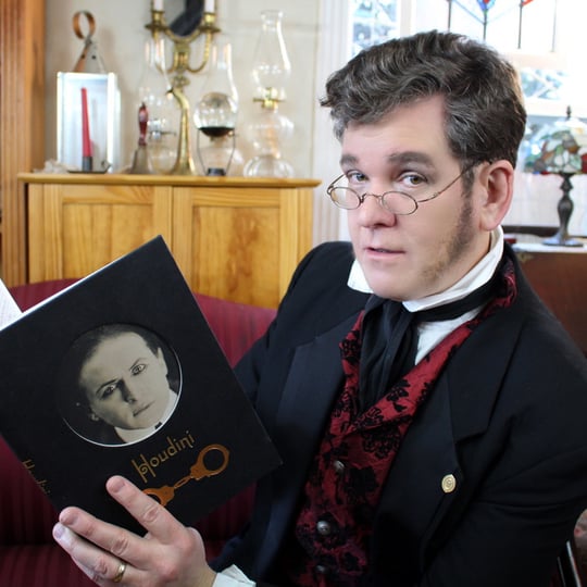 The Historical Conjurer - Magician in Beaverton, OR