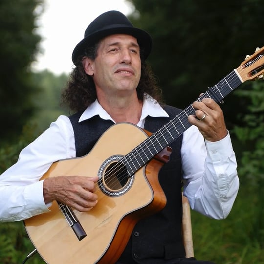 Tony Silva Spanish Guitar - Guitarist in Easthampton, MA