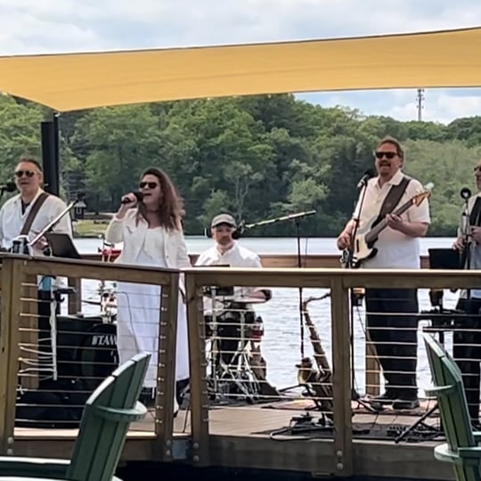 The Tori Manion Band - Cover Band / 1990s Era Entertainment in Newport, RI