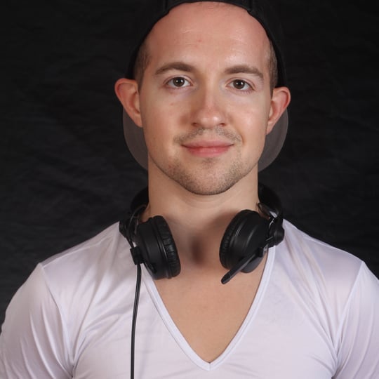 Vescovo - Club DJ / Wedding DJ in Bronx, NY