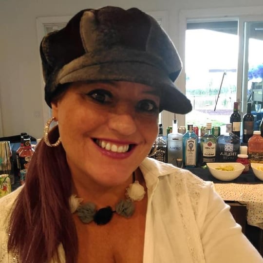 Vibrant Vena - Barmaid - Bartender in Belleville, MI