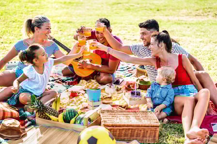 10 Unforgettable Themes for a Summer Party You'll Love