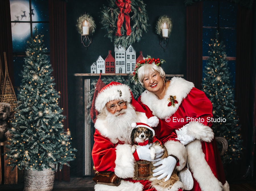 Photo 1 from Nov 7, 2021 event with Santa Pete and Marie Claus