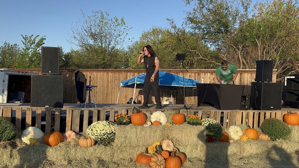 Photo 1 from Oct 7, 2023 event with Ozzwalt