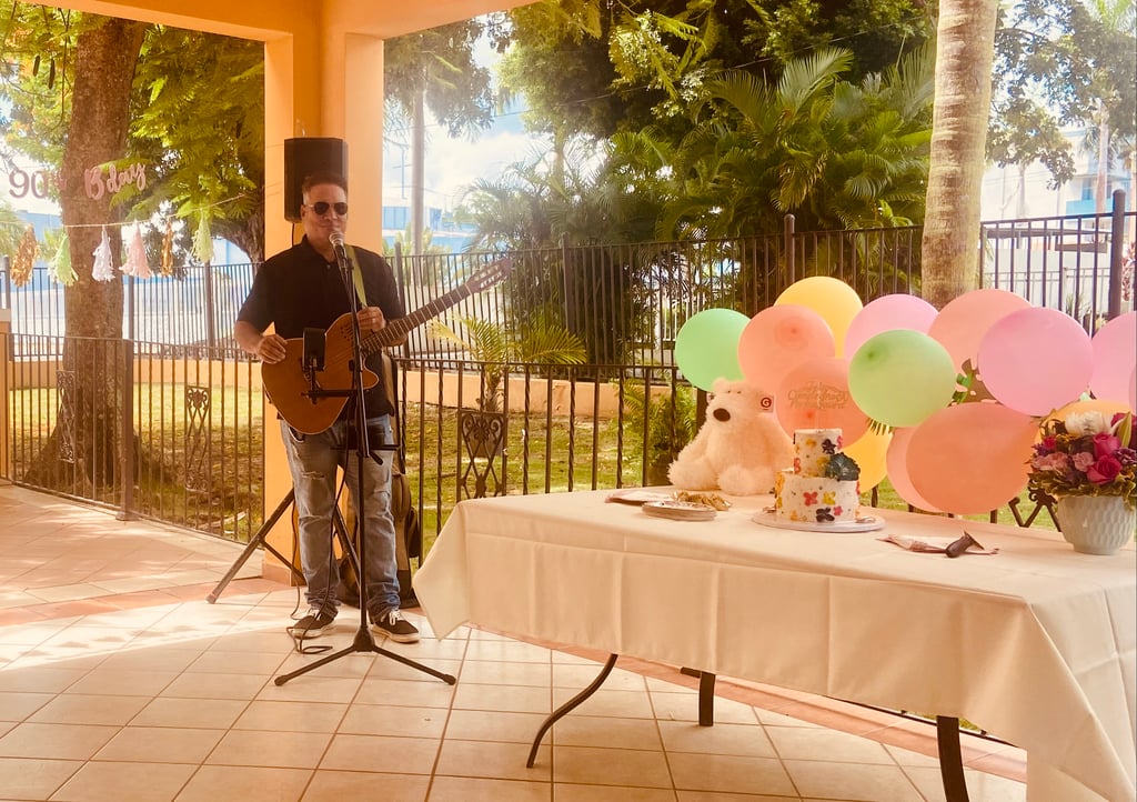 Photo 1 from Sep 28, 2024 event with Francisco Javier Acustico