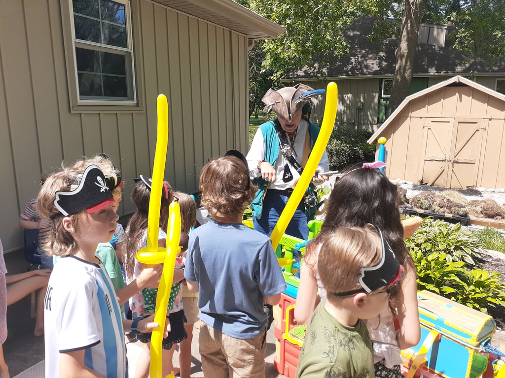 Photo 2 from May 26, 2024 event with Pirates And Parrots