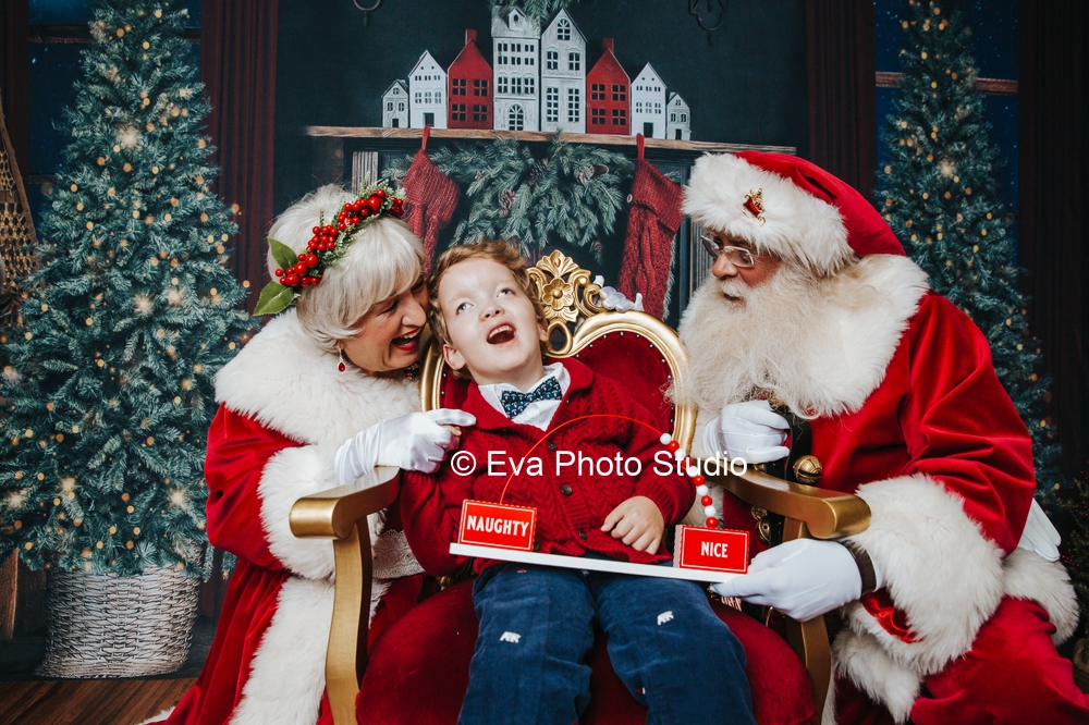 Photo 5 from Nov 7, 2021 event with Santa Pete and Marie Claus
