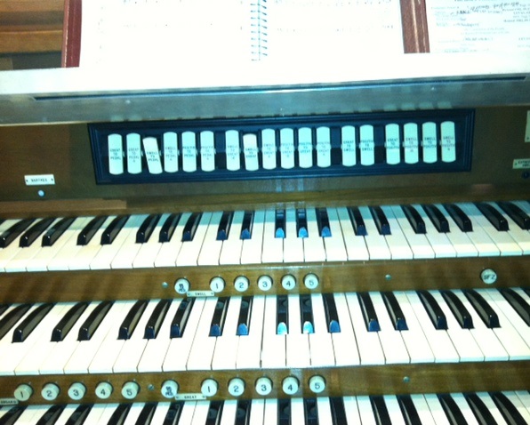 Gallery photo 1 of A Joyful Note Piano