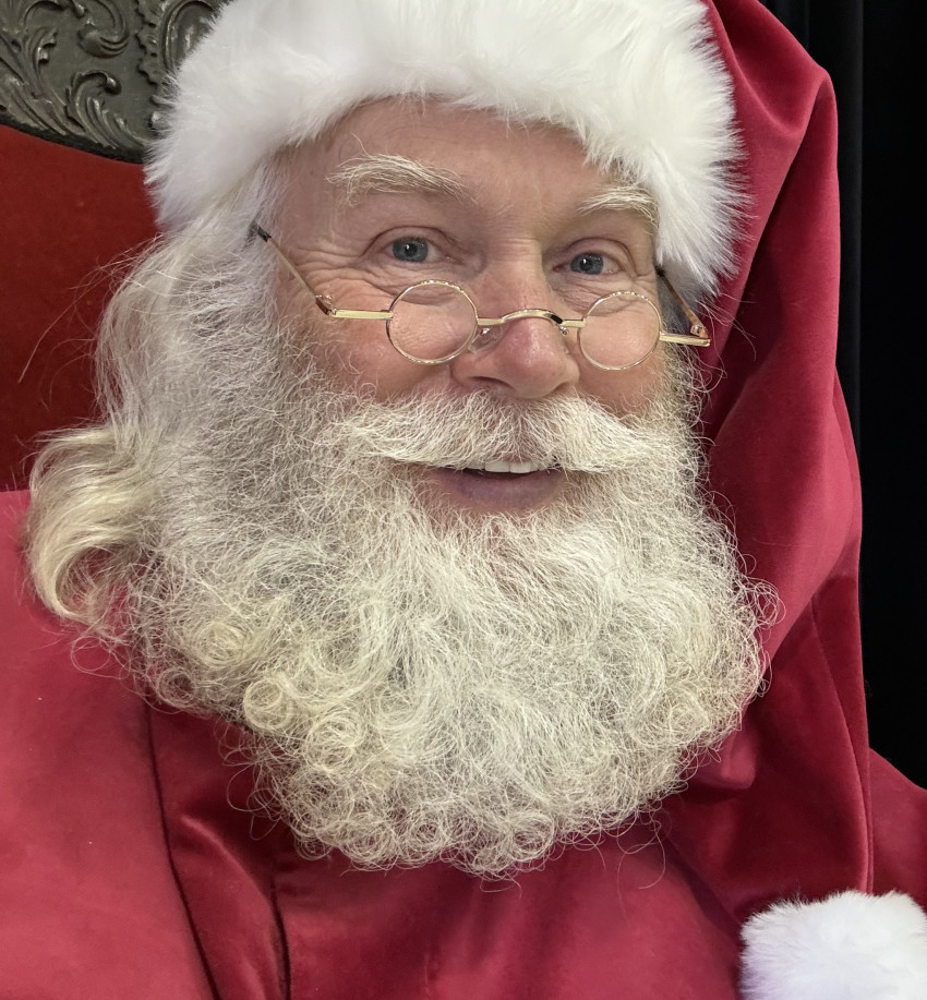 Gallery photo 1 of A Merry and Bright REAL Bearded Santa