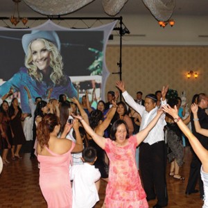 AAA DIAL A DJ Photo Booth & Karaoke Disc Jockey Service - DJ in Chicago, Illinois