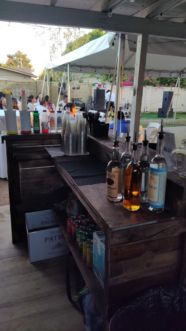 Gallery photo 1 of Above and Beyond Bartending