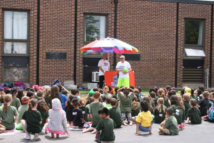 Hire Absolutely Jim....Motivational Magician Comedy Magician in Elk