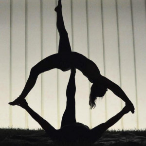 Acrobatic Yoga Performance