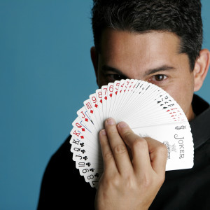 Adam Swaye - Strolling/Close-up Magician / Trade Show Magician in Toronto, Ontario