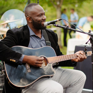 Ade Adu - Wedding Singer - Singing Guitarist / Wedding Musicians in Buffalo, New York