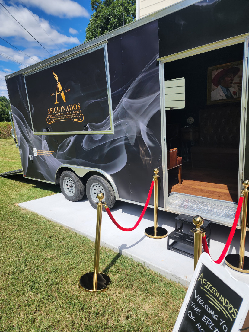 Gallery photo 1 of Afficionados Upscale Mobile Cigar Lounge