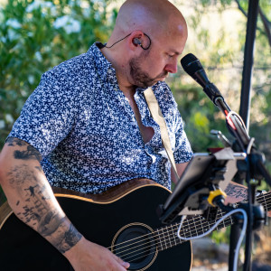 Aidan Moore - Singing Guitarist in San Francisco, California