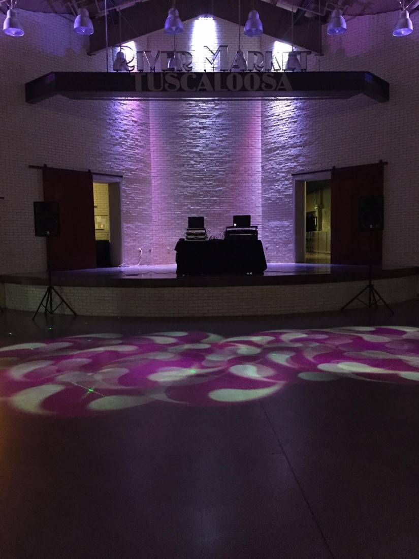 Hire Albatross Entertainment Wedding DJ in Tuscaloosa, Alabama