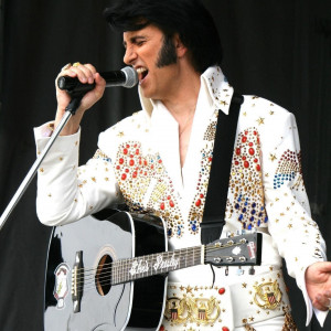 Alessandro Elvis Tribute Show