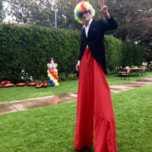 Alex Gruenenfelder: Stilt Walker - Stilt Walker in Los Angeles, California